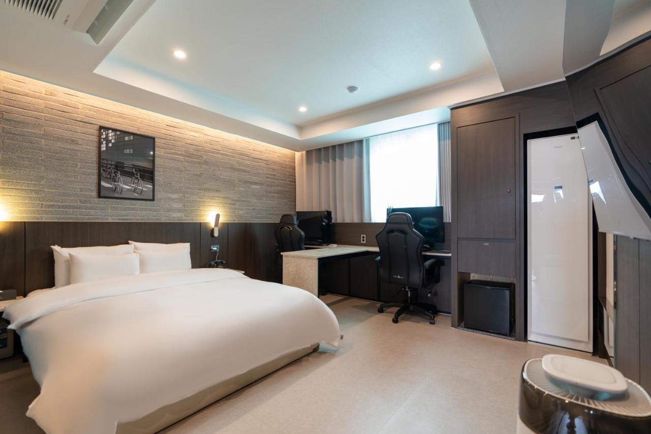 Jecheon Hound Hotel Chech'ŏn Εξωτερικό φωτογραφία