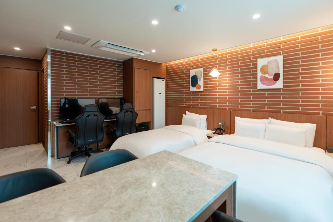 Jecheon Hound Hotel Chech'ŏn Εξωτερικό φωτογραφία