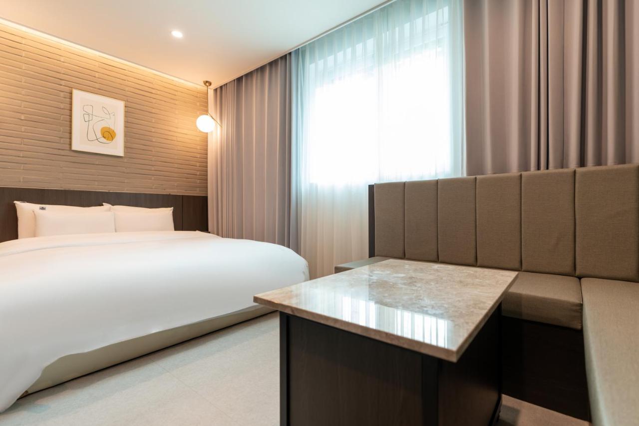 Jecheon Hound Hotel Chech'ŏn Εξωτερικό φωτογραφία