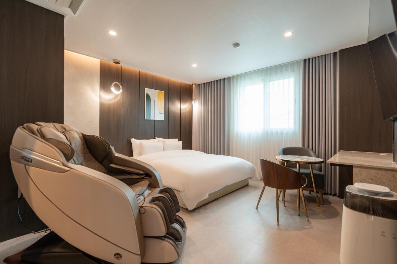 Jecheon Hound Hotel Chech'ŏn Εξωτερικό φωτογραφία