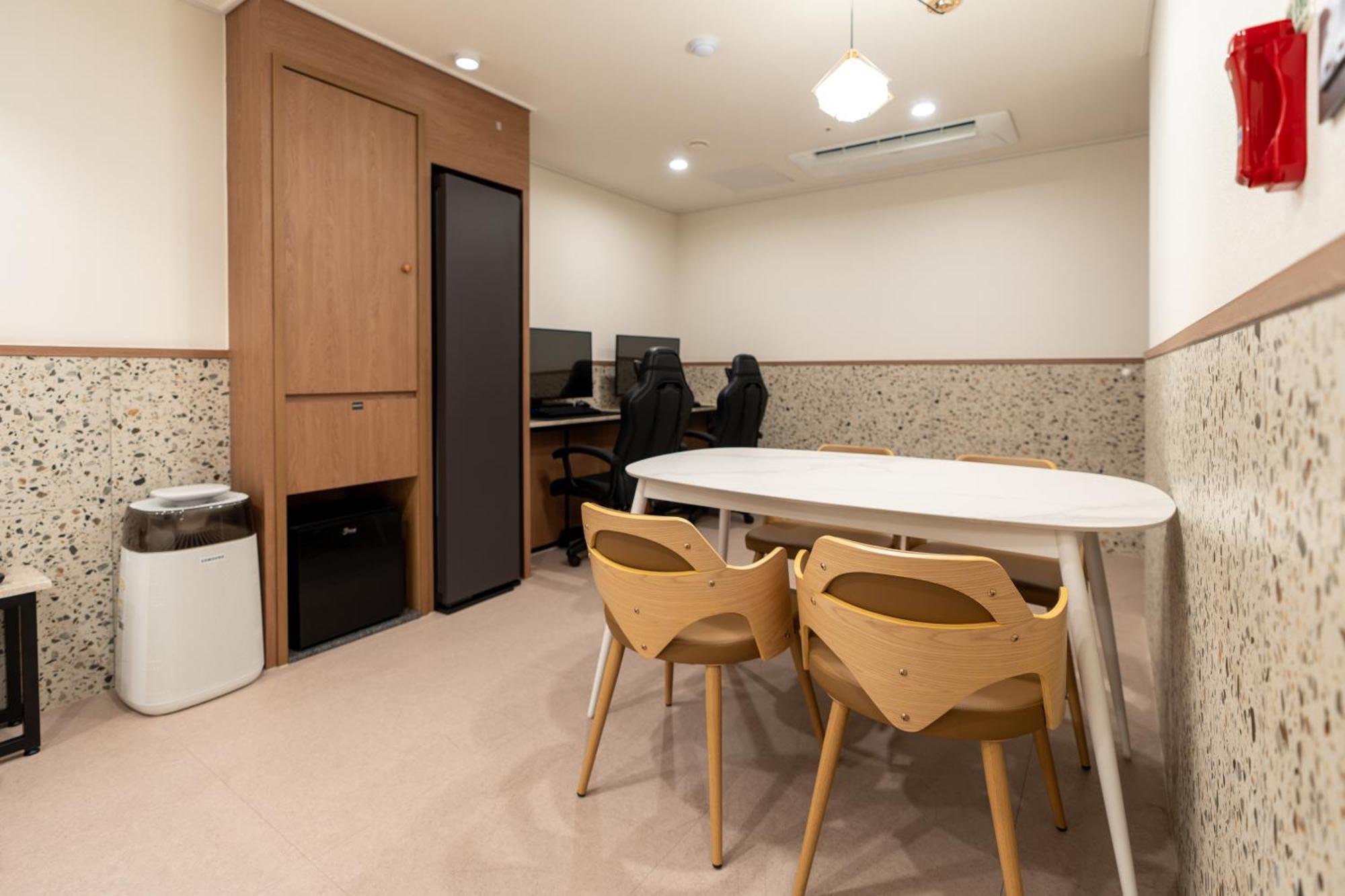 Jecheon Hound Hotel Chech'ŏn Εξωτερικό φωτογραφία